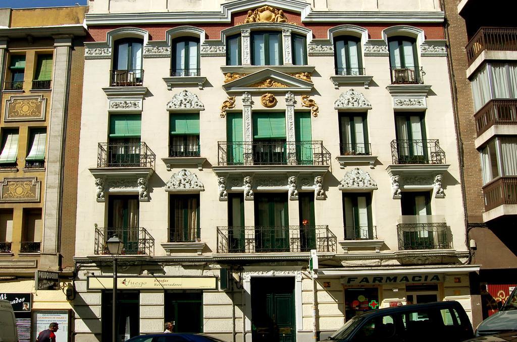 Apartamentos Dali Madrid Dış mekan fotoğraf