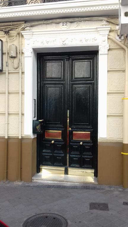 Apartamentos Dali Madrid Dış mekan fotoğraf