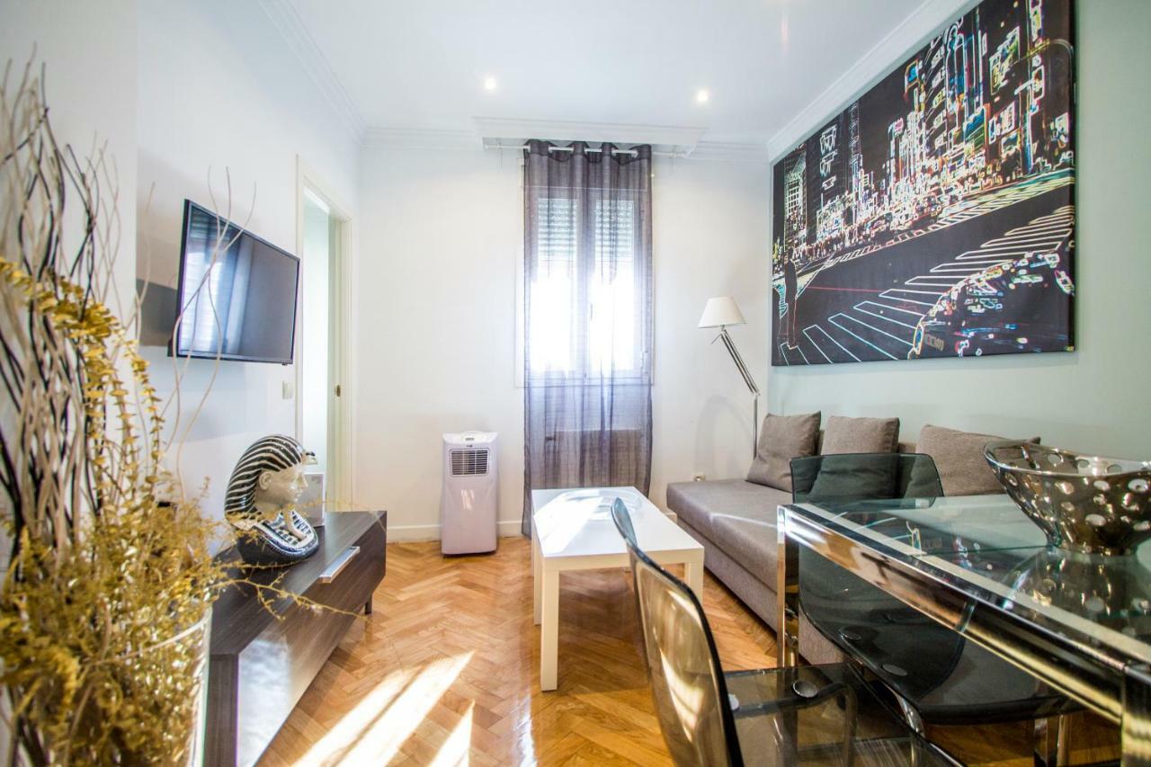 Apartamentos Dali Madrid Dış mekan fotoğraf